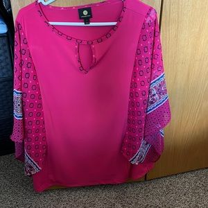 JM collections brand 3/4 sleeve top